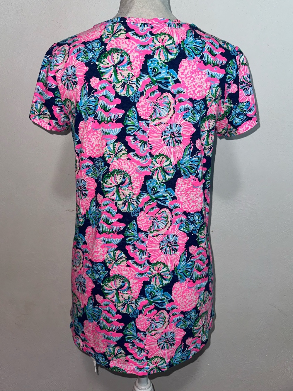 Lilly Pulitzer Cotton Etta Scoop Neck Tee - Picture 4 of 8